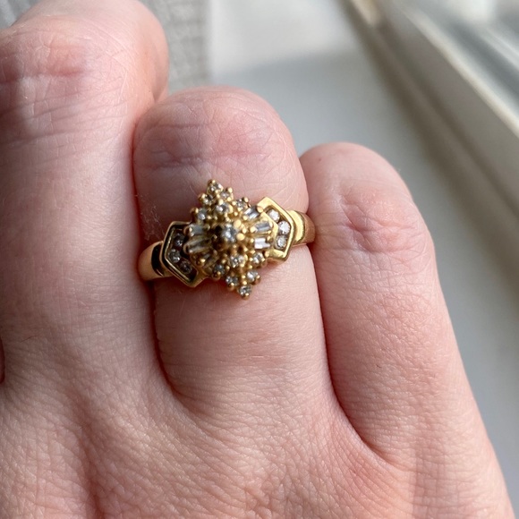 Estate 14k gold diamond ring 💍 - Picture 8 of 8